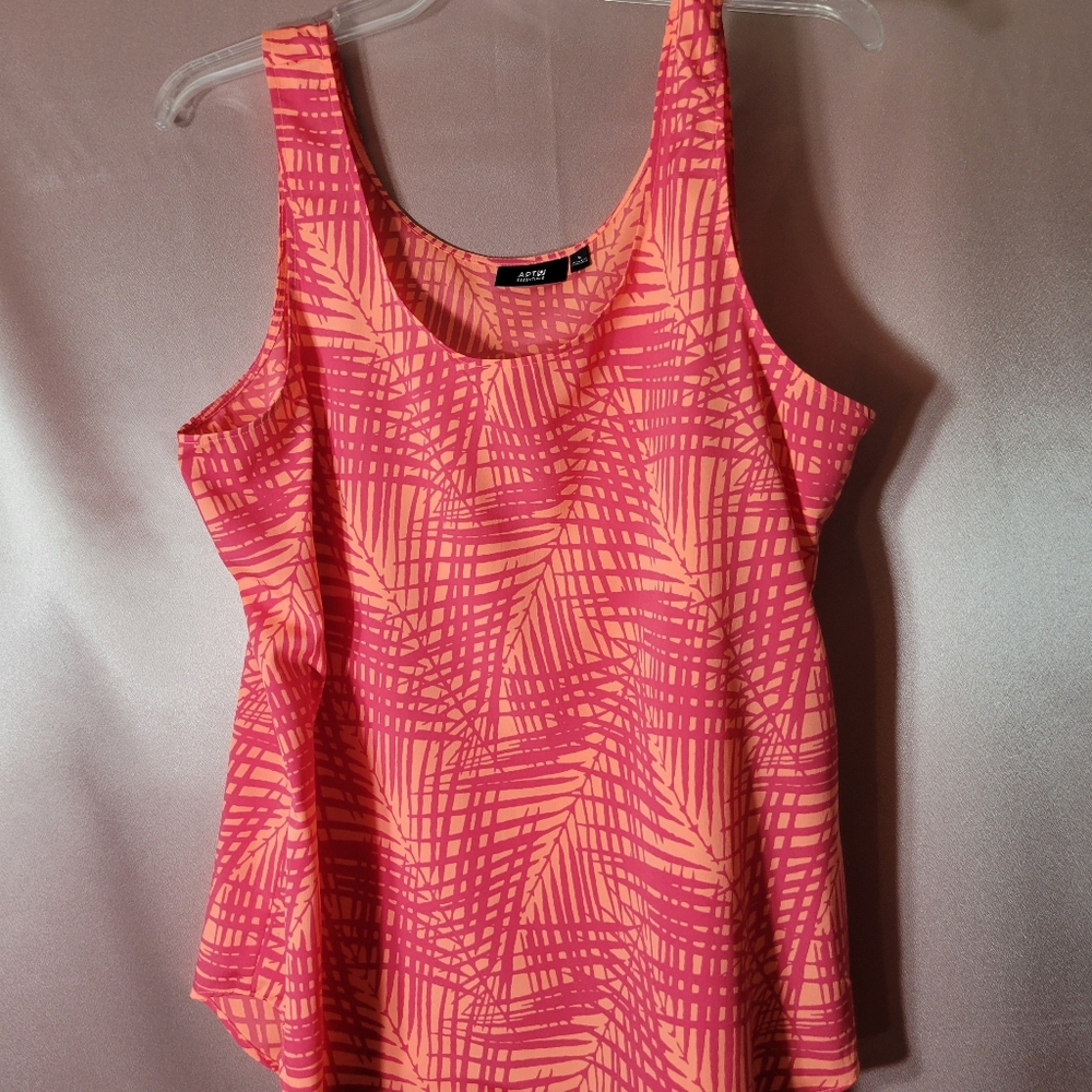 Apt 9 Essentials orange fushia tank